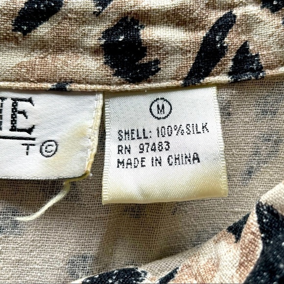 Vintage Women's 100% Silk Animal Print Button-Down Top, Size Medium - Picture 11 of 14